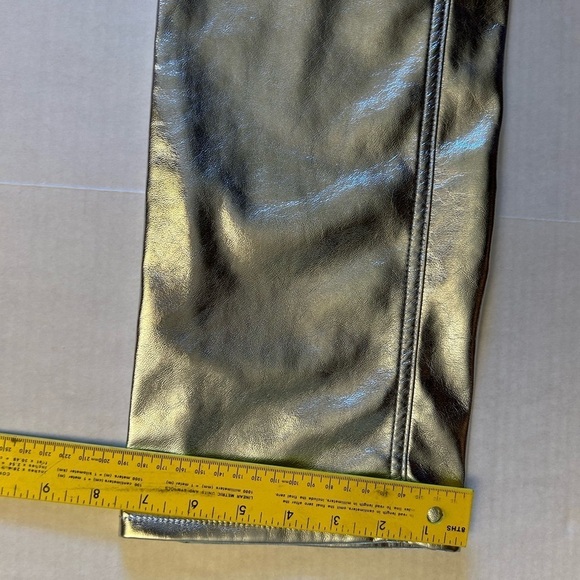 Silver metallic 5 pocket shiny silver faux leather jean Gap NWT Sz-6R (28). H17 - Picture 11 of 16
